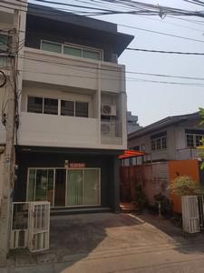 ทาวน์เฮาส์ 35000 กรุงเทพมหานคร เขตดินแดง ดินแดง ทาวน์เฮาส์ 35000 กรุงเทพมหานคร เขตดินแดง ดินแดง