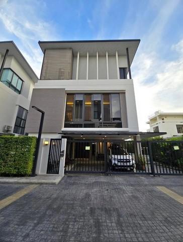 บ้านเดี่ยว 38000000 กรุงเทพมหานคร เขตวังทองหลาง วังทองหลาง