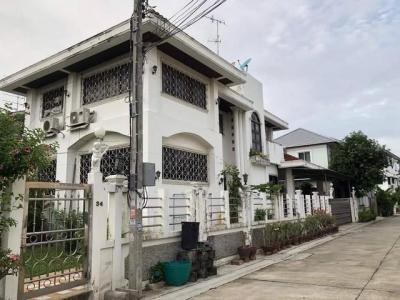 บ้านเดี่ยว 17500000 กรุงเทพมหานคร เขตลาดพร้าว จรเข้บัว