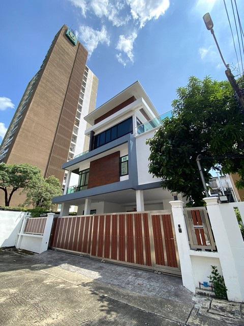 บ้านเดี่ยว 26000000 กรุงเทพมหานคร เขตห้วยขวาง สามเสนนอก บ้านเดี่ยว 26000000 กรุงเทพมหานคร เขตห้วยขวาง สามเสนนอก