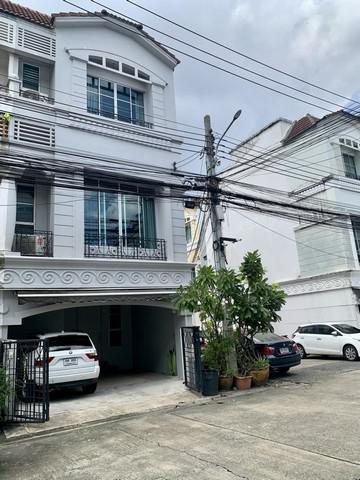 ทาวน์เฮาส์ 29000 กรุงเทพมหานคร เขตลาดพร้าว ลาดพร้าว