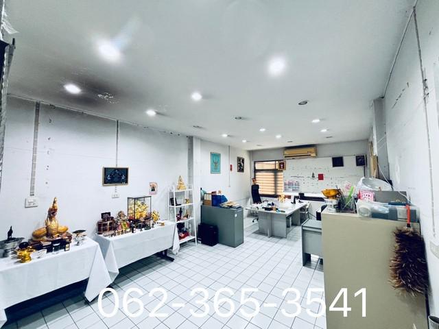 อาคารพาณิชย์ 8900000 กรุงเทพมหานคร เขตประเวศ ดอกไม้ อาคารพาณิชย์ 8900000 กรุงเทพมหานคร เขตประเวศ ดอกไม้
