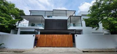 อาคารพาณิชย์ 250000 กรุงเทพมหานคร เขตวัฒนา คลองตันเหนือ