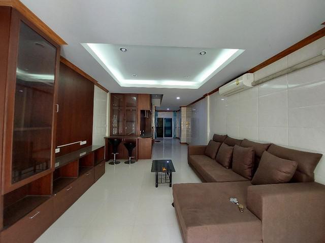 ทาวน์เฮาส์ 12000 กรุงเทพมหานคร ทาวน์เฮาส์ 12000 กรุงเทพมหานคร