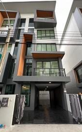 ทาวน์เฮาส์ 85000 กรุงเทพมหานคร เขตบางกะปิ หัวหมาก