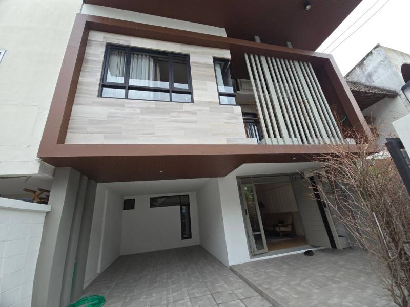 ทาวน์เฮาส์ 15500000 กรุงเทพมหานคร เขตวัฒนา คลองตันเหนือ ทาวน์เฮาส์ 15500000 กรุงเทพมหานคร เขตวัฒนา คลองตันเหนือ