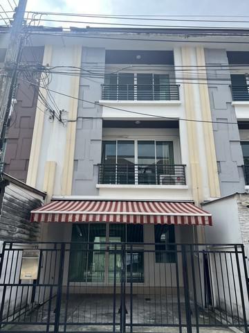 ทาวน์เฮาส์ 25000 กรุงเทพมหานคร เขตวังทองหลาง วังทองหลาง