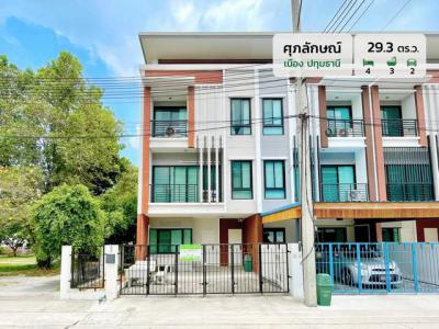 ทาวน์เฮาส์ 3990000 ปทุมธานี เมืองปทุมธานี บางปรอก