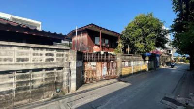 ที่ดิน 3300000 กรุงเทพมหานคร เขตบางซื่อ บางซื่อ