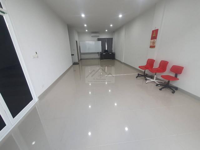 อาคารพาณิชย์ 65000 กรุงเทพมหานคร เขตลาดพร้าว ลาดพร้าว อาคารพาณิชย์ 65000 กรุงเทพมหานคร เขตลาดพร้าว ลาดพร้าว