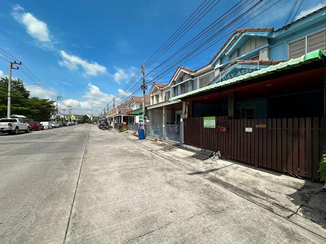 ทาวน์เฮาส์ 1850000 ปทุมธานี เมืองปทุมธานี บางพูน ทาวน์เฮาส์ 1850000 ปทุมธานี เมืองปทุมธานี บางพูน