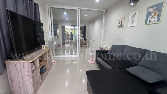 ทาวน์เฮาส์ 2190000 นนทบุรี บางบัวทอง บางบัวทอง