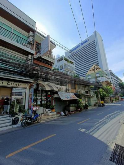 อาคารพาณิชย์ 40000000 กรุงเทพมหานคร เขตบางรัก สีลม