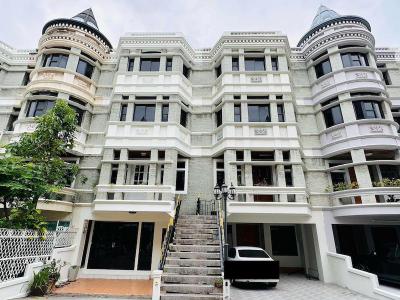 ทาวน์เฮาส์ 85000 กรุงเทพมหานคร เขตวัฒนา คลองตันเหนือ