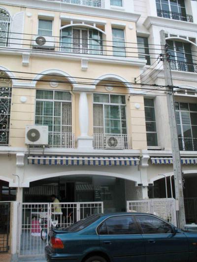 อาคารพาณิชย์ 13900000 กรุงเทพมหานคร เขตจตุจักร ลาดยาว