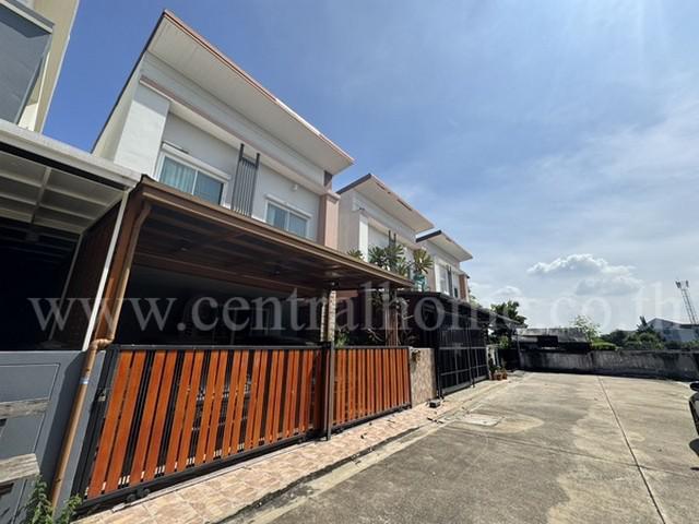 ทาวน์เฮาส์ 2150000 นนทบุรี บางบัวทอง บางบัวทอง ทาวน์เฮาส์ 2150000 นนทบุรี บางบัวทอง บางบัวทอง