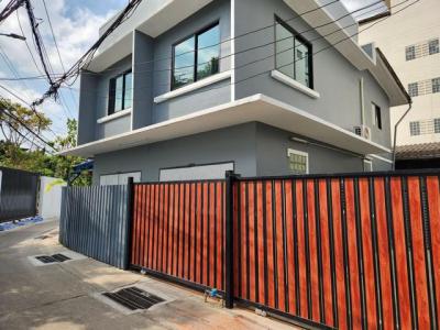 บ้านเดี่ยว 22000 กรุงเทพมหานคร เขตสาทร ยานนาวา