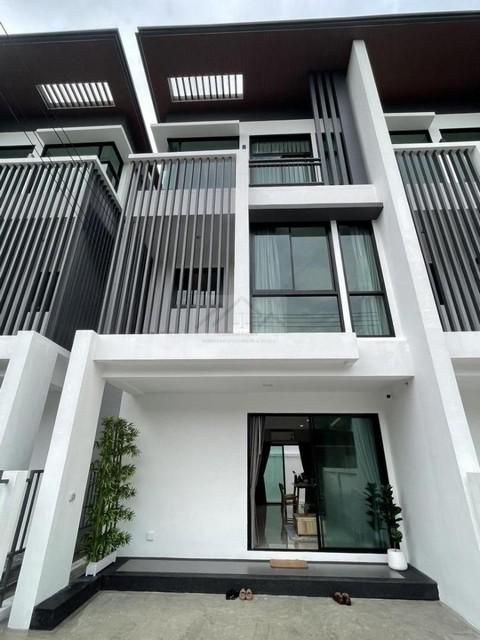 ทาวน์เฮาส์ 36000 กรุงเทพมหานคร เขตลาดพร้าว ลาดพร้าว ทาวน์เฮาส์ 36000 กรุงเทพมหานคร เขตลาดพร้าว ลาดพร้าว