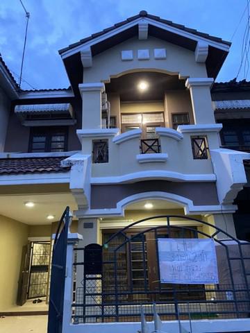 ทาวน์เฮาส์ 17000 ปทุมธานี เมืองปทุมธานี หลักหก