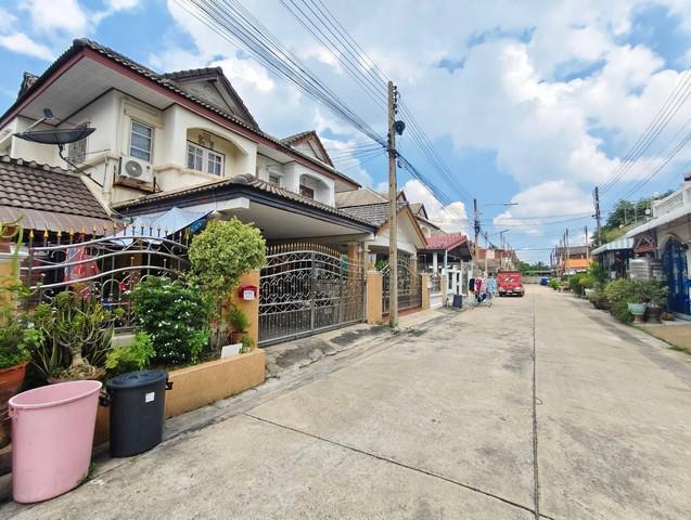ทาวน์เฮาส์ 2590000 ปทุมธานี เมืองปทุมธานี บางคูวัด