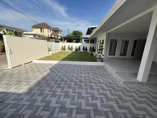บ้านเดี่ยว 10990000 กรุงเทพมหานคร เขตลาดพร้าว จรเข้บัว บ้านเดี่ยว 10990000 กรุงเทพมหานคร เขตลาดพร้าว จรเข้บัว