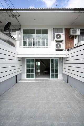 ทาวน์เฮาส์ 3500000 กรุงเทพมหานคร เขตบางกะปิ หัวหมาก