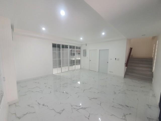 ทาวน์เฮาส์ 55000 กรุงเทพมหานคร เขตลาดพร้าว ลาดพร้าว ทาวน์เฮาส์ 55000 กรุงเทพมหานคร เขตลาดพร้าว ลาดพร้าว