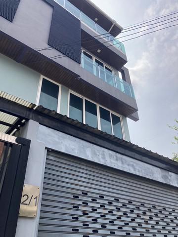 อาคารพาณิชย์ 30000 กรุงเทพมหานคร เขตสวนหลวง สวนหลวง