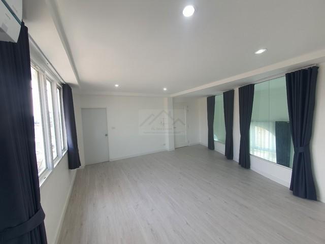 ทาวน์เฮาส์ 55000 กรุงเทพมหานคร เขตลาดพร้าว ลาดพร้าว ทาวน์เฮาส์ 55000 กรุงเทพมหานคร เขตลาดพร้าว ลาดพร้าว
