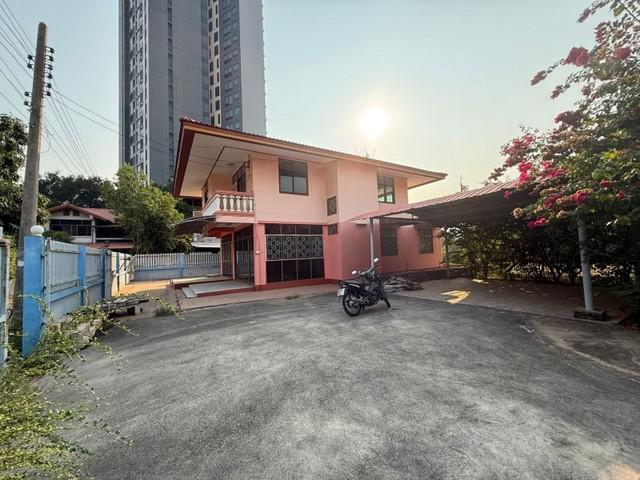 บ้านเดี่ยว 34000000 ชลบุรี ศรีราชา ศรีราชา