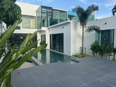 บ้านเดี่ยว 15900000 ภูเก็ต เมืองภูเก็ต ราไวย์