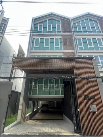 ทาวน์เฮาส์ 13500000 กรุงเทพมหานคร เขตพระโขนง บางจาก ทาวน์เฮาส์ 13500000 กรุงเทพมหานคร เขตพระโขนง บางจาก