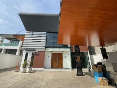 สำนักงาน 80000 กรุงเทพมหานคร เขตบางแค บางแค
