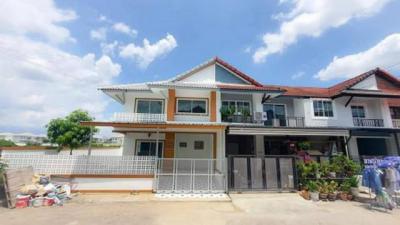 ทาวน์เฮาส์ 2490000 นนทบุรี บางบัวทอง บางคูรัด