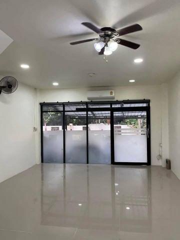 อาคารพาณิชย์ 28000 กรุงเทพมหานคร เขตบางนา บางนา อาคารพาณิชย์ 28000 กรุงเทพมหานคร เขตบางนา บางนา
