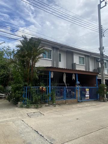 ทาวน์เฮาส์ 1750000 กรุงเทพมหานคร เขตลาดกระบัง ลาดกระบัง