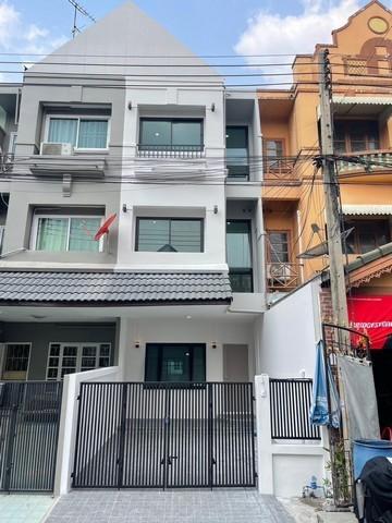 ทาวน์เฮาส์ 2290000 ปทุมธานี ลำลูกกา คูคต