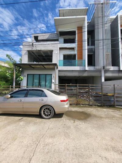 ทาวน์เฮาส์ 8250000 กรุงเทพมหานคร เขตบางเขน ท่าแร้ง