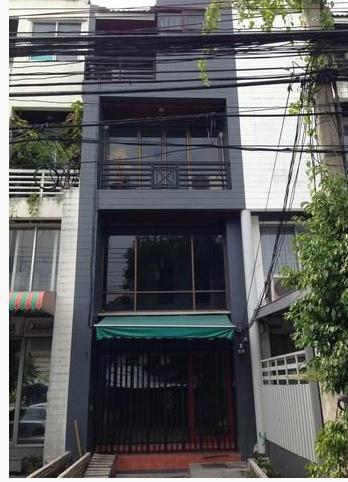 โกดัง 26500 กรุงเทพมหานคร เขตวังทองหลาง วังทองหลาง