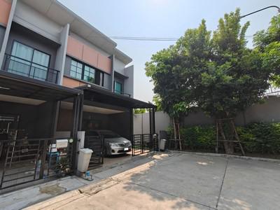 ทาวน์เฮาส์ 4800000 นนทบุรี บางกรวย วัดชลอ ทาวน์เฮาส์ 4800000 นนทบุรี บางกรวย วัดชลอ
