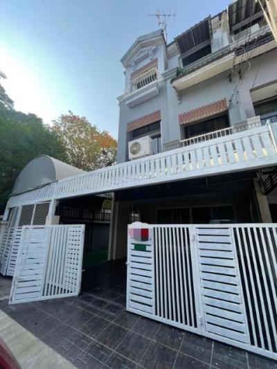 ทาวน์เฮาส์ 28000 กรุงเทพมหานคร เขตลาดพร้าว ลาดพร้าว