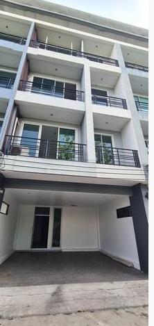 ทาวน์เฮาส์ 24000 กรุงเทพมหานคร เขตคันนายาว คันนายาว