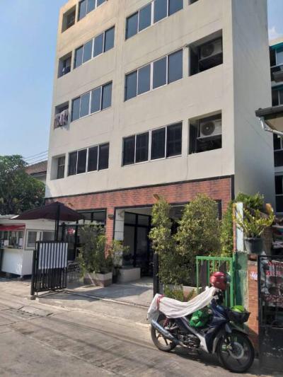 อาคารพาณิชย์ 24000000 กรุงเทพมหานคร เขตจตุจักร ลาดยาว