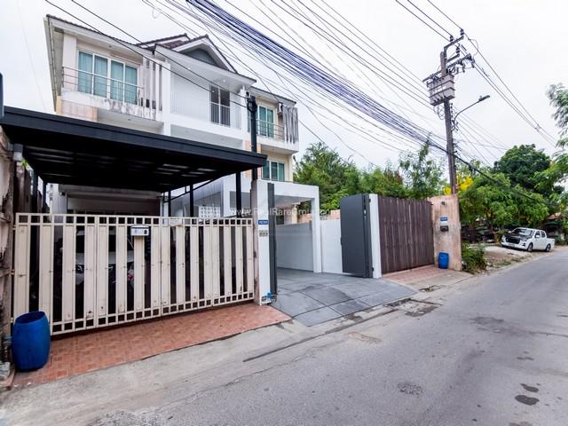 ทาวน์เฮาส์ 10800000 กรุงเทพมหานคร เขตจตุจักร ลาดยาว ทาวน์เฮาส์ 10800000 กรุงเทพมหานคร เขตจตุจักร ลาดยาว