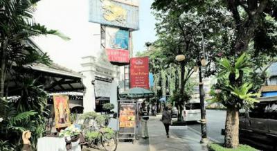 โรงแรม 3000000000 กรุงเทพมหานคร เขตบางรัก สุริยวงศ์