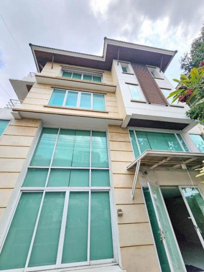 สำนักงาน 49999 กรุงเทพมหานคร เขตจตุจักร ลาดยาว