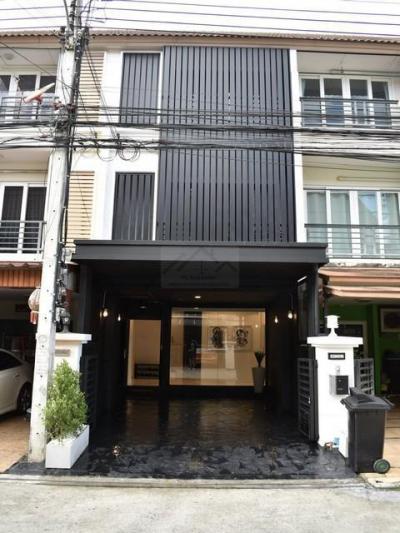 ทาวน์เฮาส์ 5000000 กรุงเทพมหานคร เขตลาดพร้าว ลาดพร้าว