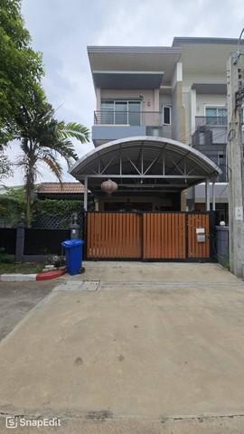ทาวน์เฮาส์ 28000 กรุงเทพมหานคร เขตบางกะปิ หัวหมาก