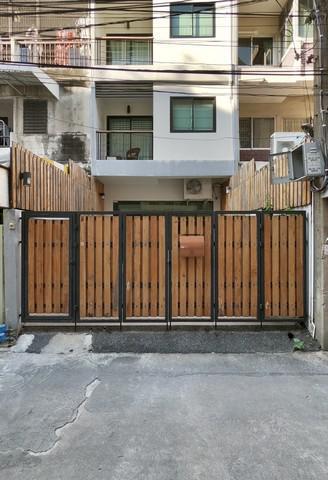 อาคารพาณิชย์ 95000 กรุงเทพมหานคร เขตคลองเตย คลองเตย