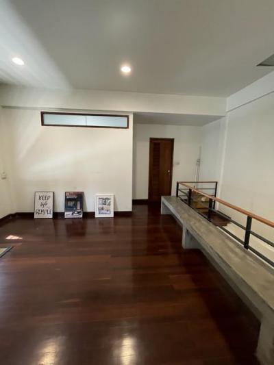 ทาวน์เฮาส์ 28000 กรุงเทพมหานคร เขตจตุจักร ลาดยาว